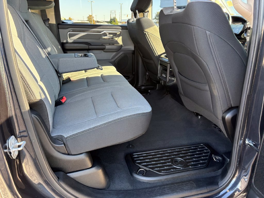 Used 2019 RAM 1500 Big Horn AWD/4WD image 12