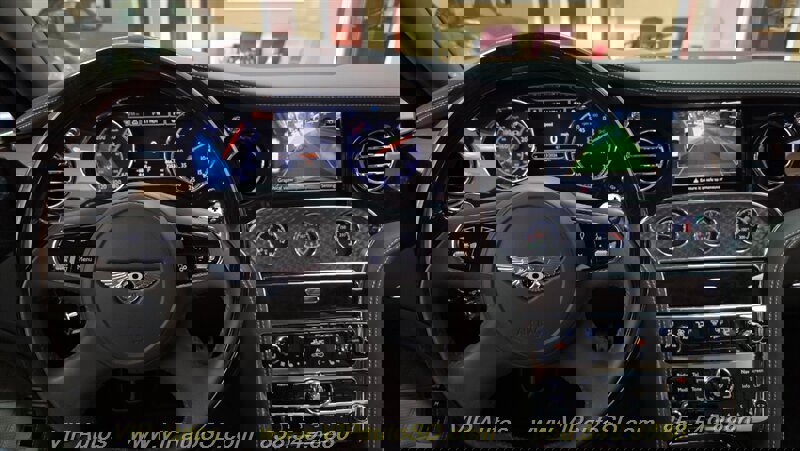 Used 2013 Bentley Mulsanne RWD image 37