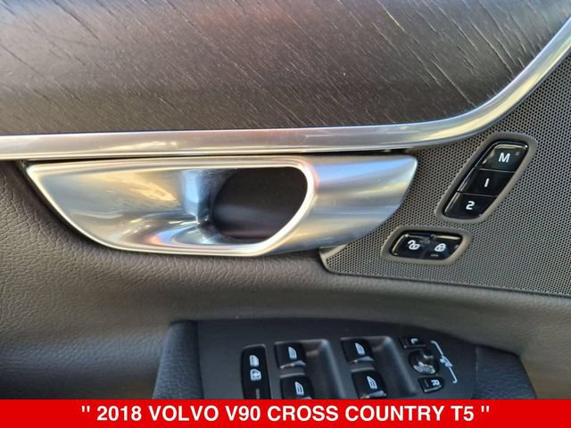 Used 2018 Volvo V90 T5 Cross Country w/ Convenience Package AWD/4WD image 12