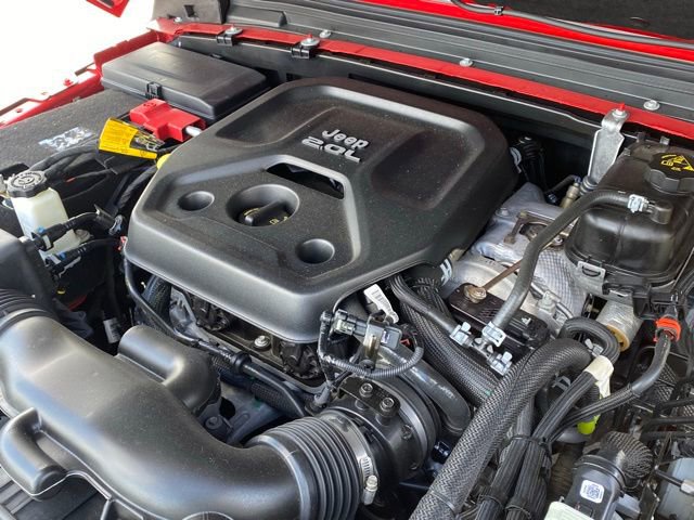 Used 2021 Jeep Wrangler Unlimited Sport AWD/4WD image 13