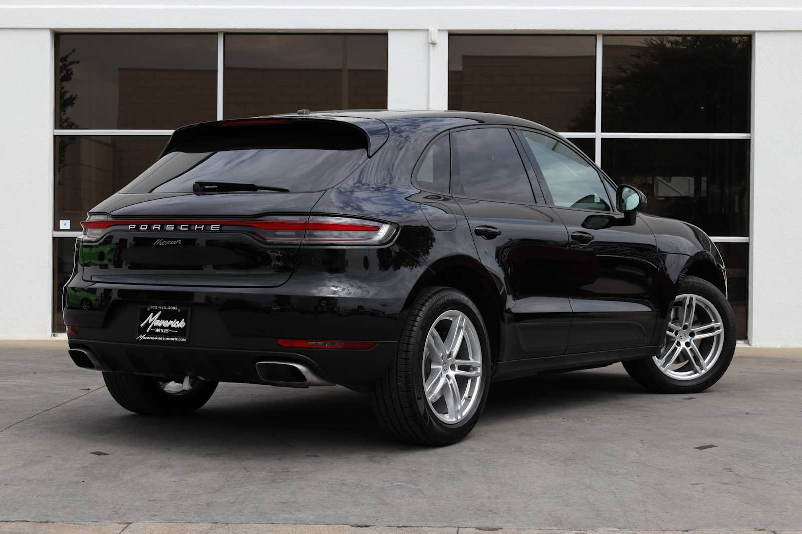 Used 2021 Porsche Macan AWD/4WD image 9