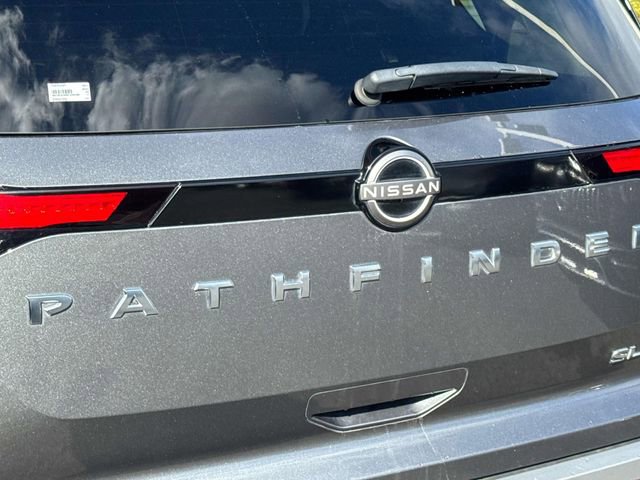 Certified 2024 Nissan Pathfinder SL image 6