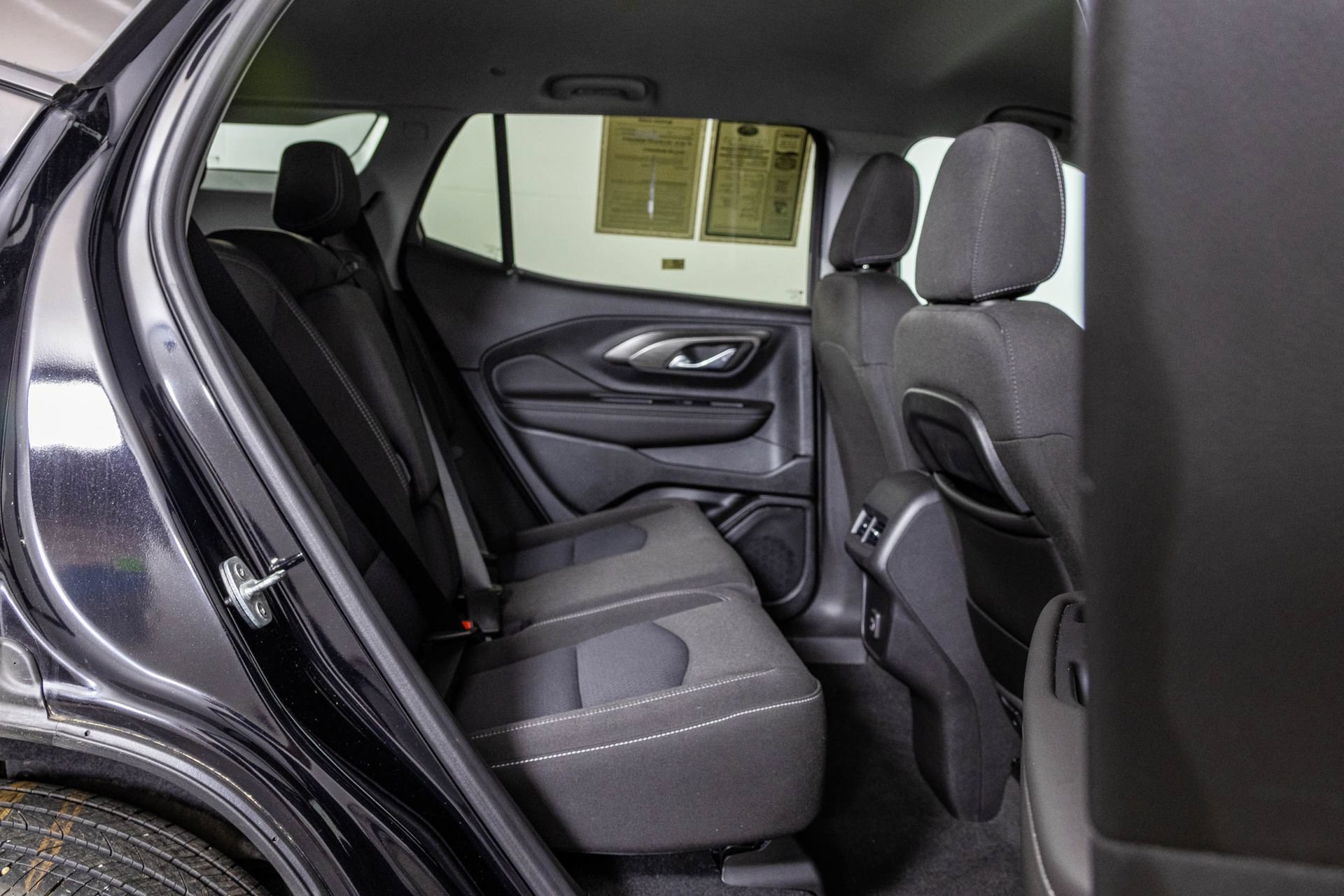 Used 2023 GMC Terrain SLE w/ Driver Convenience Package FWD image 45