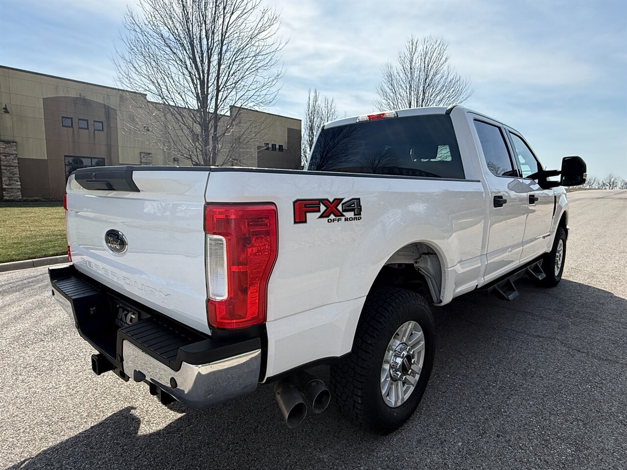 Used 2018 Ford F250 XLT w/ XLT Value Package AWD/4WD image 6