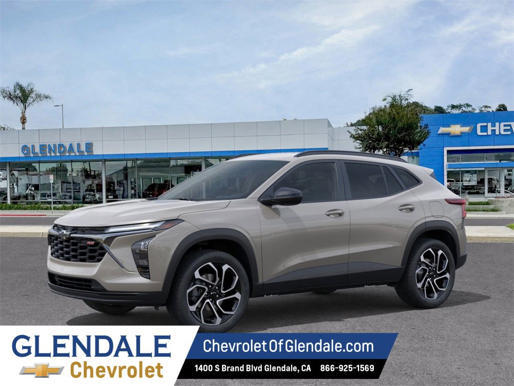 New 2026 Chevrolet Trax RS w/ Driver Confidence Package image 2