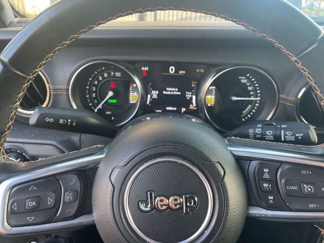 Used 2022 Jeep Wrangler Unlimited Sahara image 11