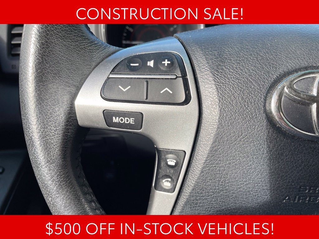 Used 2012 Toyota Highlander Limited w/ Tow Pkg AWD/4WD image 34