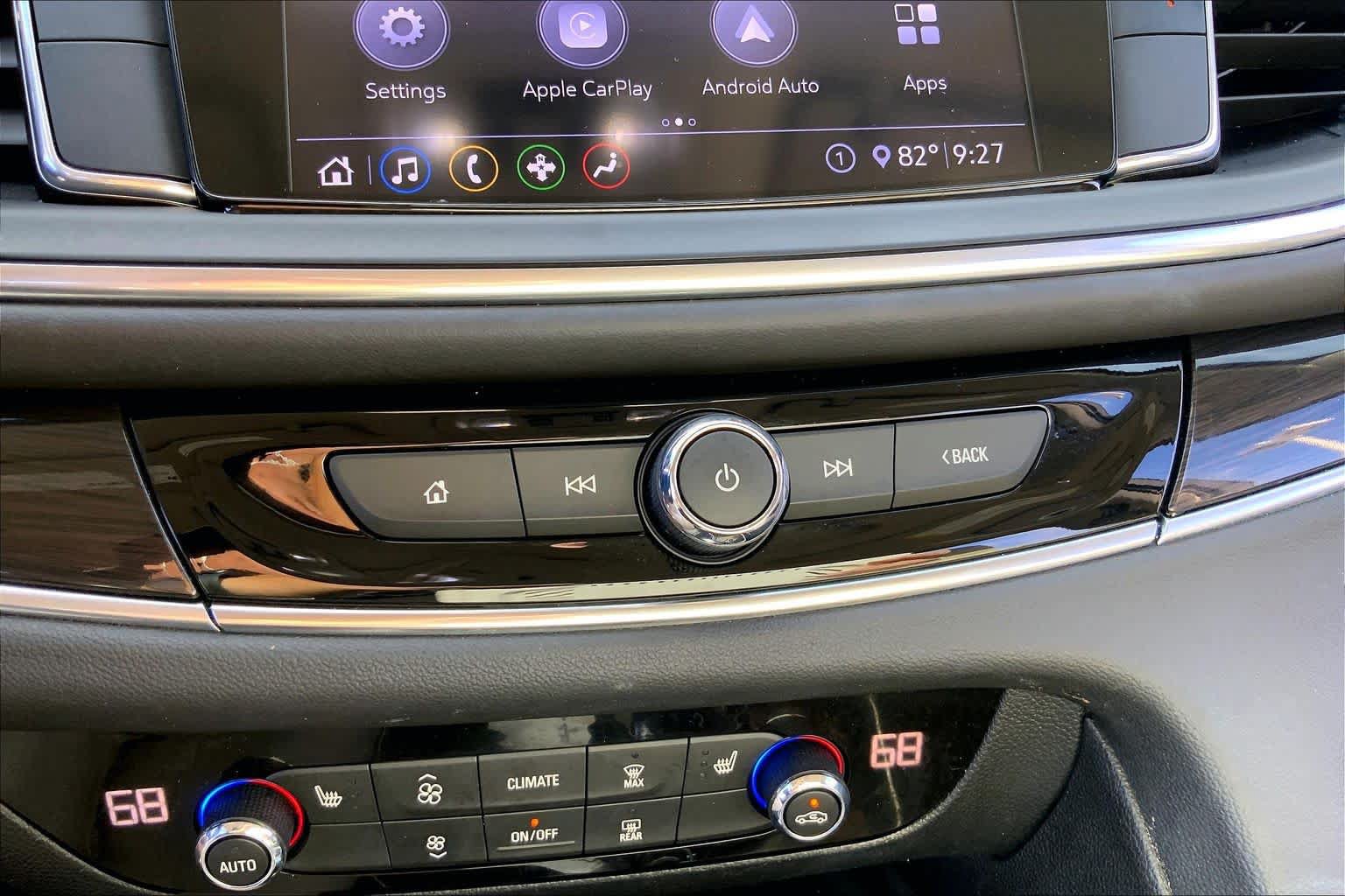 Used 2020 Buick Enclave Essence FWD image 33