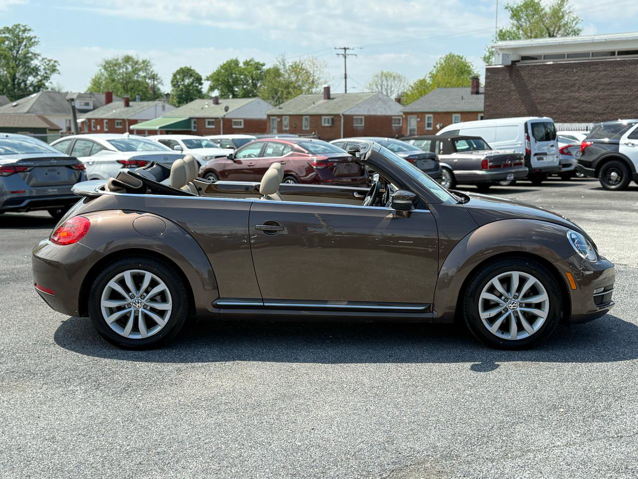 Used 2013 Volkswagen Beetle TDI FWD image 6