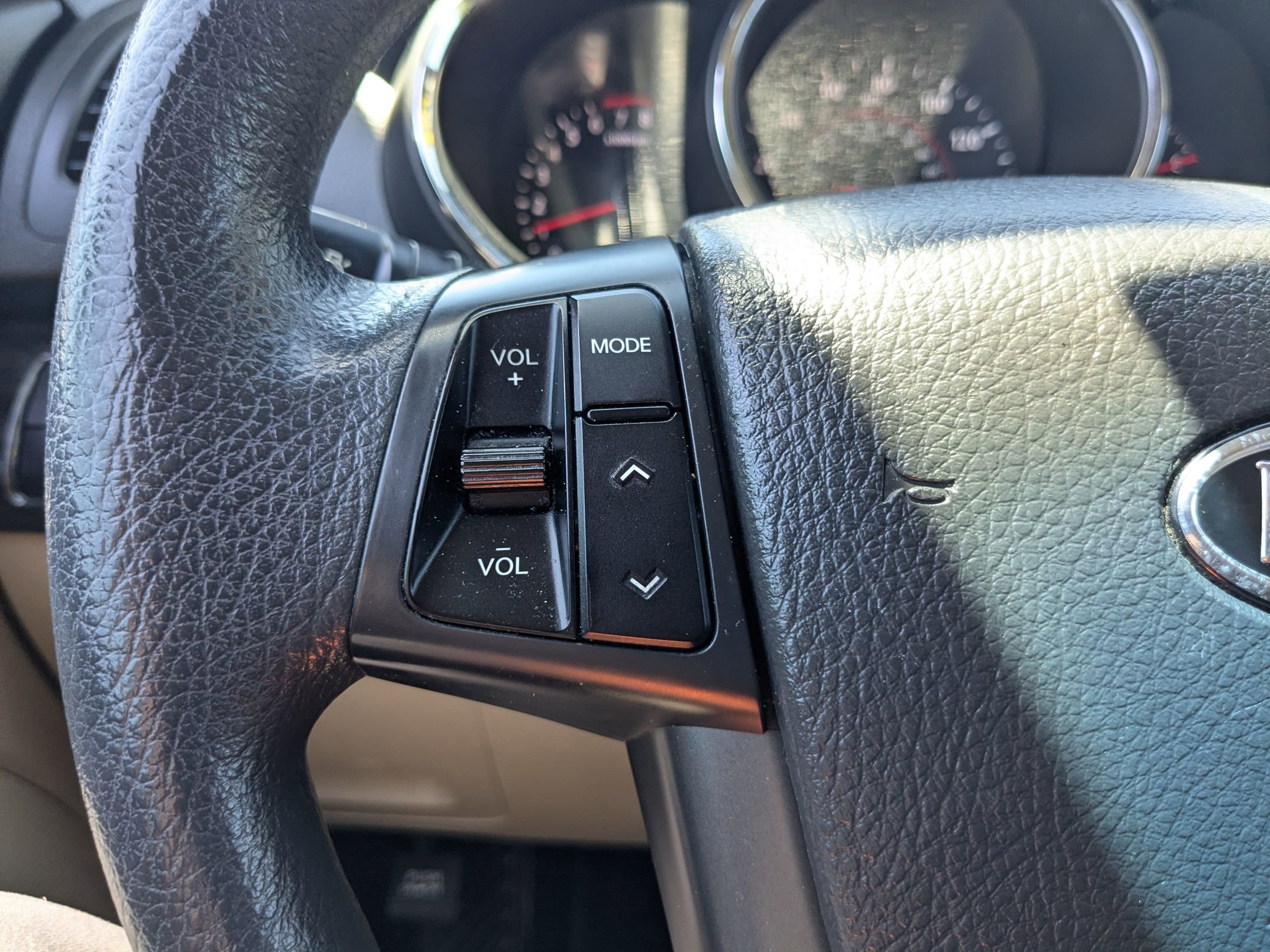 Used 2011 Kia Sorento LX image 19