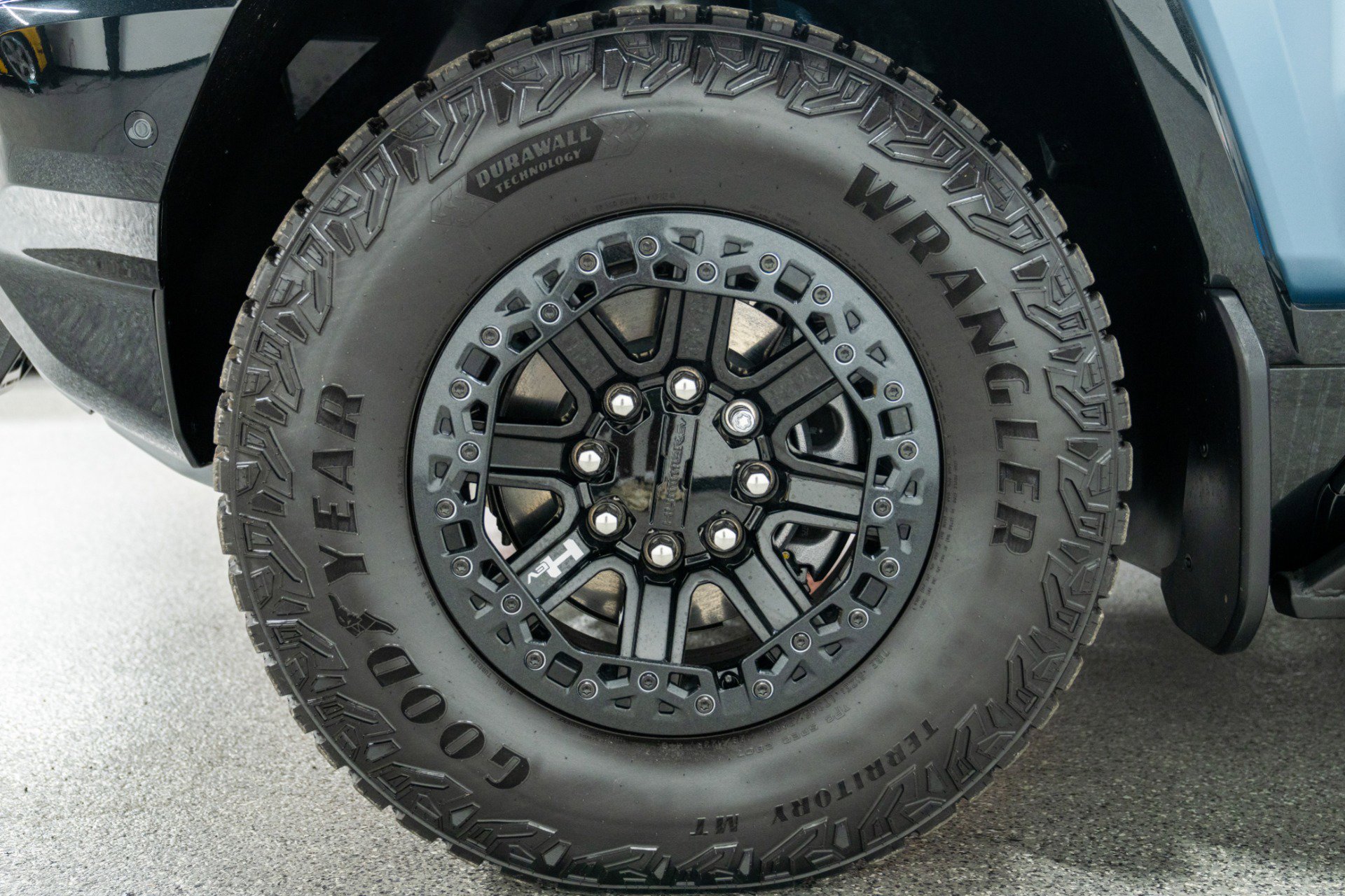 Used 2024 GMC Hummer EV 3X w/ Omega Edition image 9