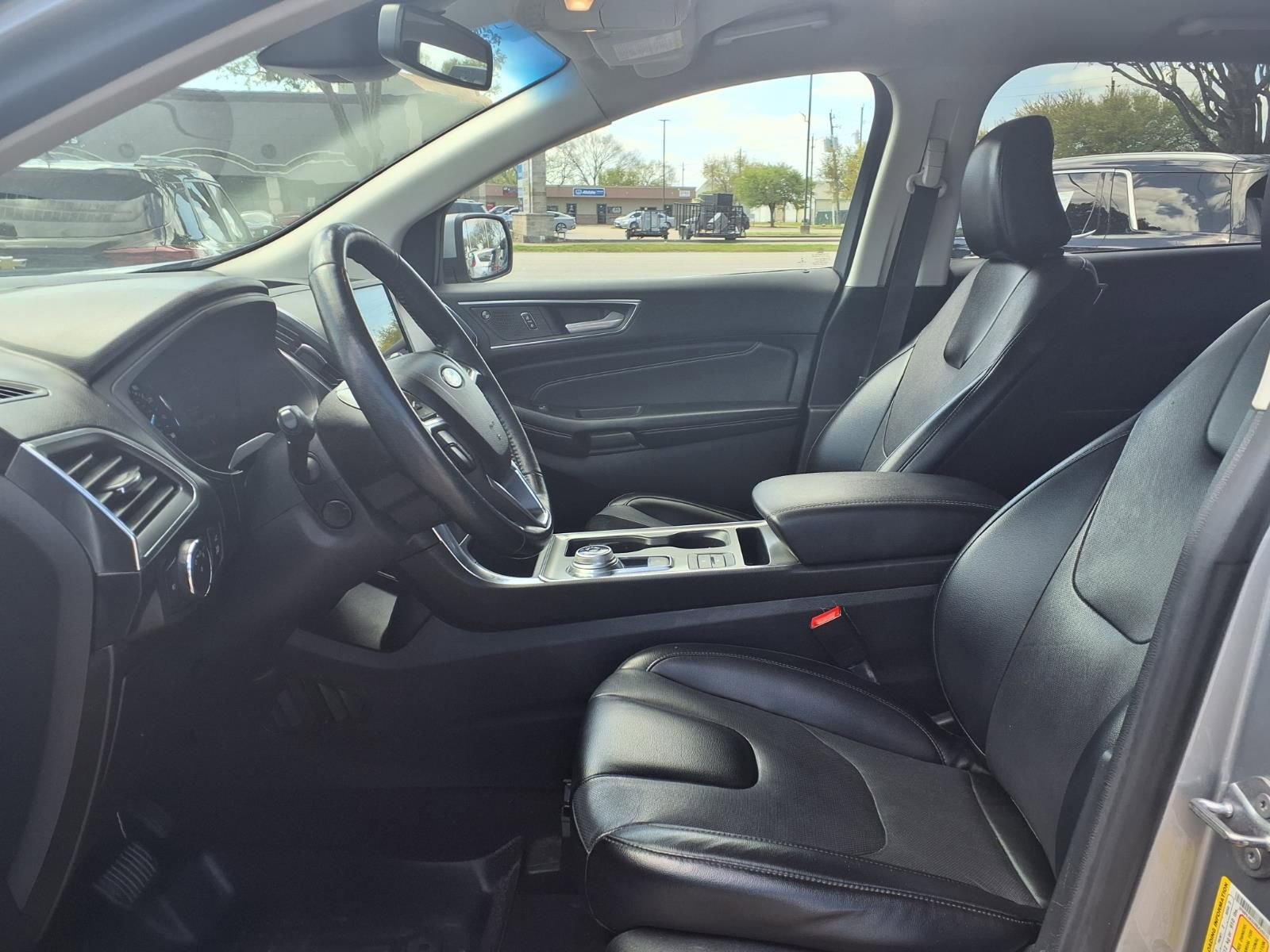 Used 2022 Ford Edge Titanium w/ Equipment Group 301A image 17