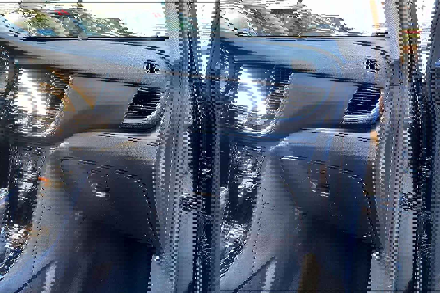 Used 2018 Buick Encore Preferred image 16