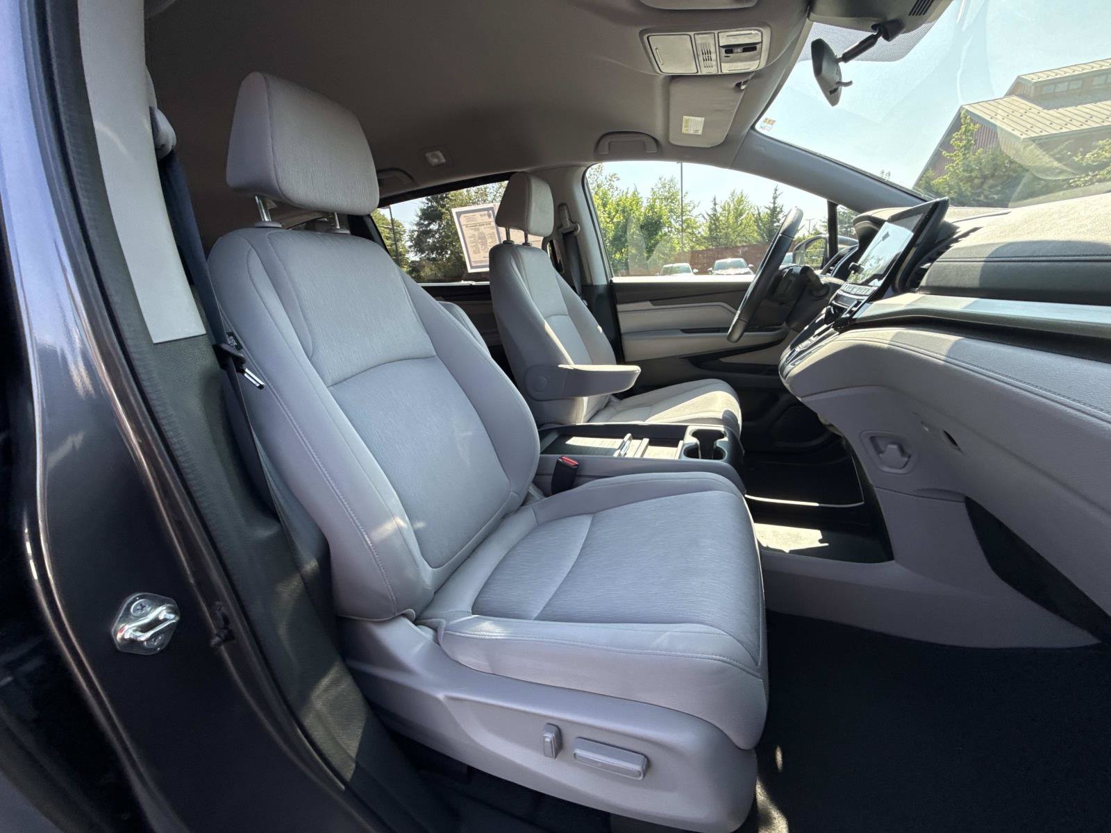 Used 2018 Honda Odyssey EX image 12