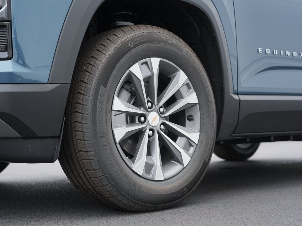 New 2027 Chevrolet Equinox LT w/ Convenience Package II AWD/4WD image 7