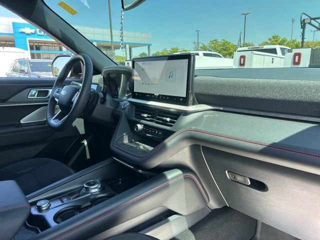 Used 2025 Ford Explorer ST w/ Sun And Sound Package AWD/4WD image 36