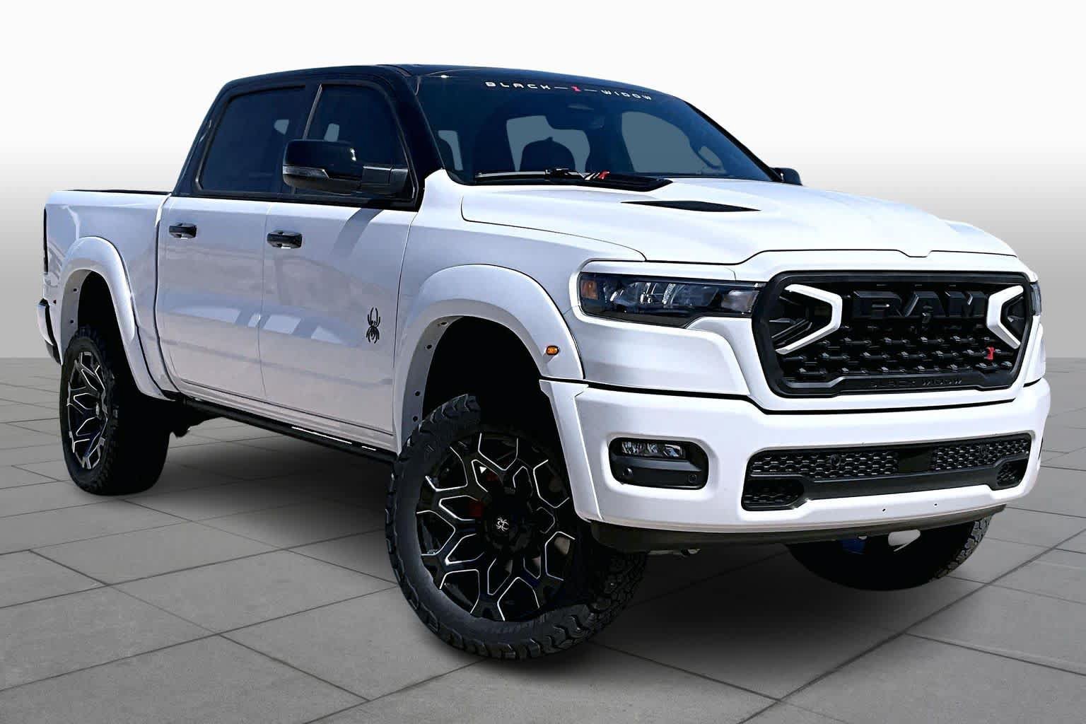 New 2026 RAM 1500 4x4 Crew Cab image 2