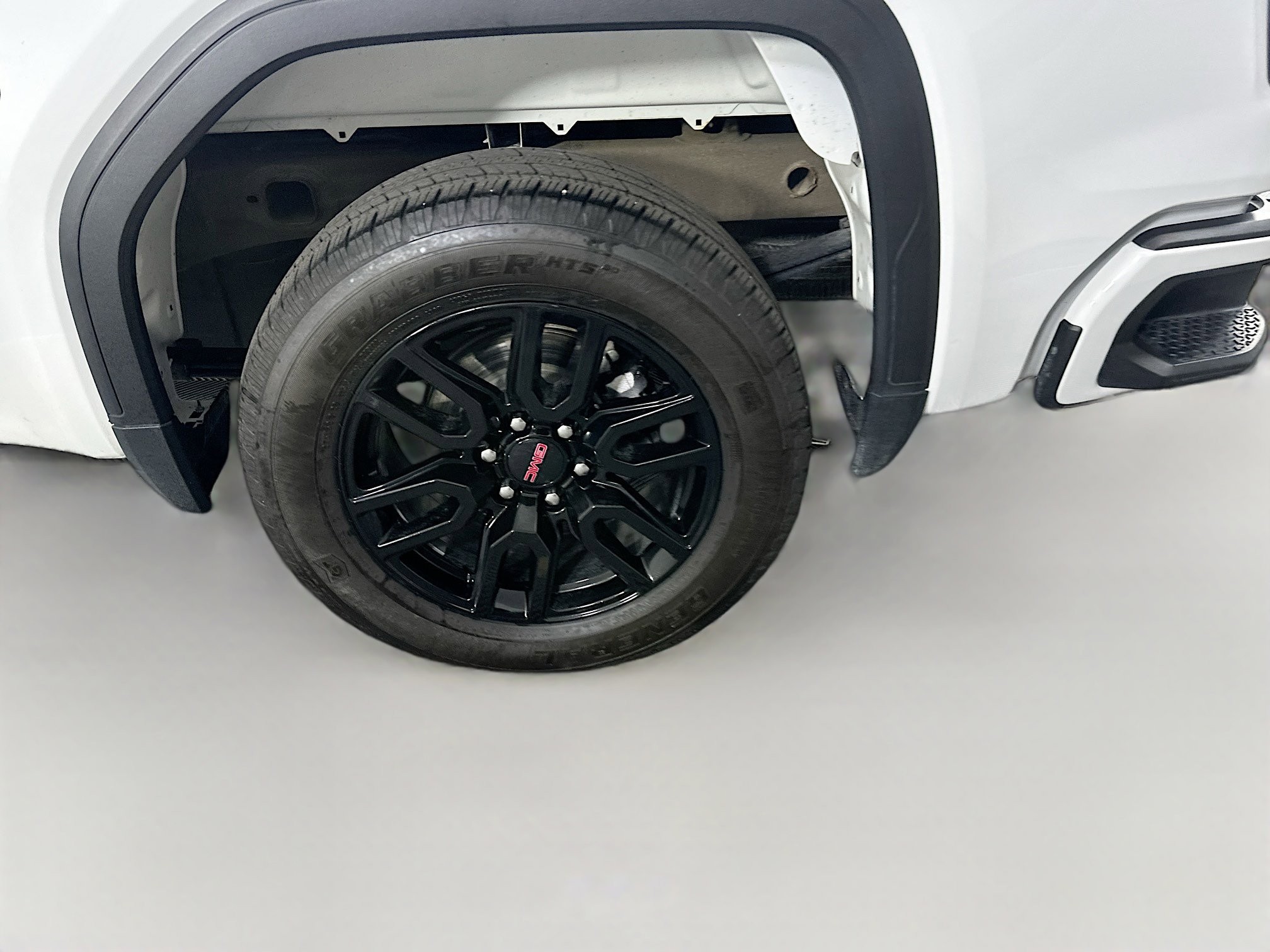 Used 2024 GMC Sierra 1500 Elevation image 11