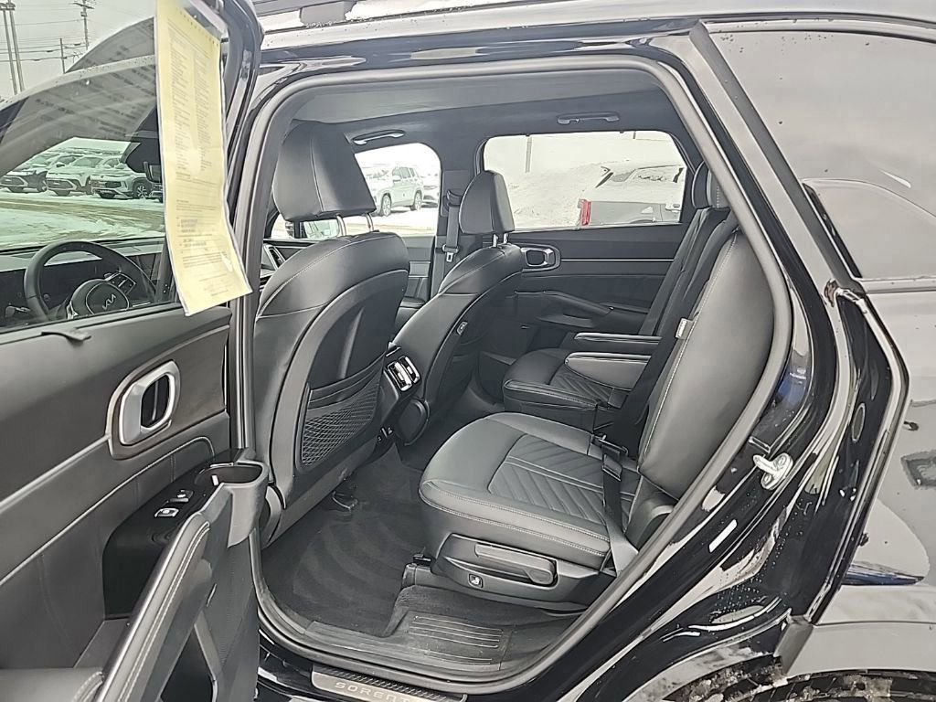 Used 2025 Kia Sorento SX Prestige image 10