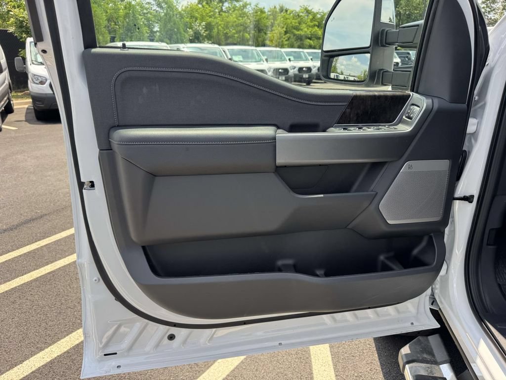 New 2026 Ford F250 Lariat w/ Chrome Package AWD/4WD image 9