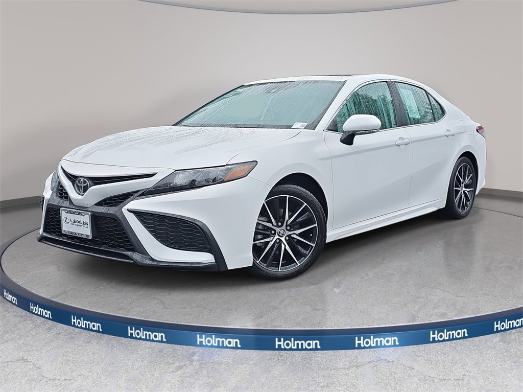 Used 2024 Toyota Camry SE