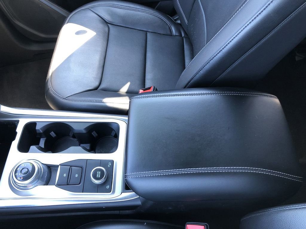 Used 2023 Ford Explorer Limited AWD/4WD image 19