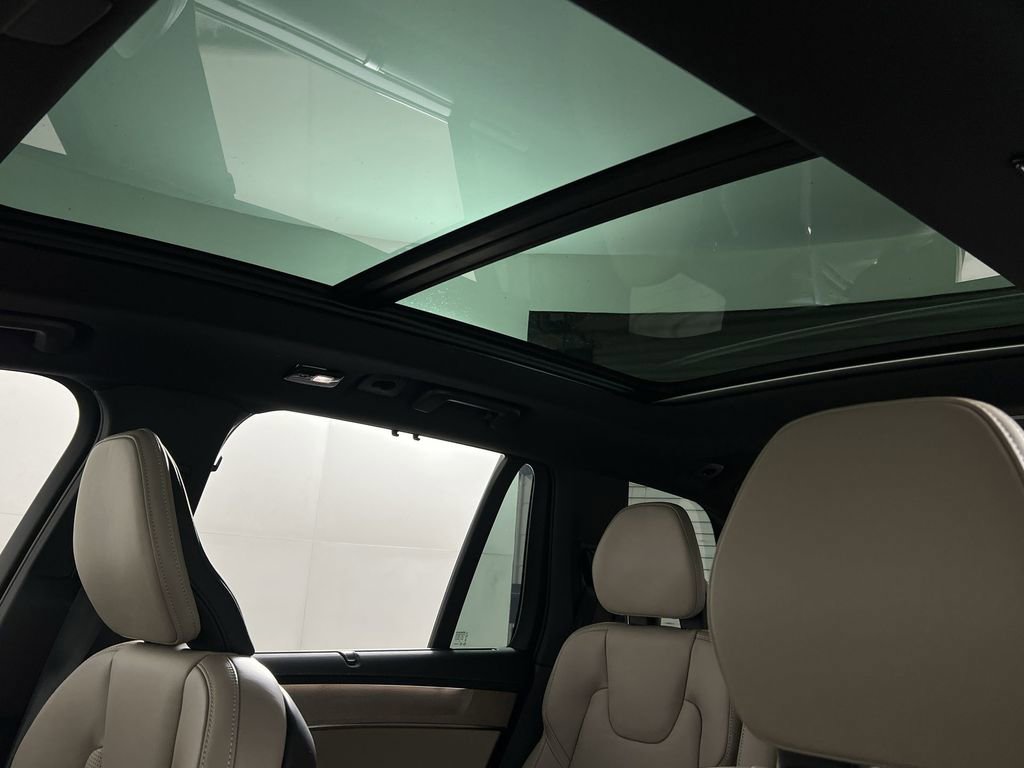 New 2026 Volvo XC90 B6 Ultra w/ Protection Package image 14