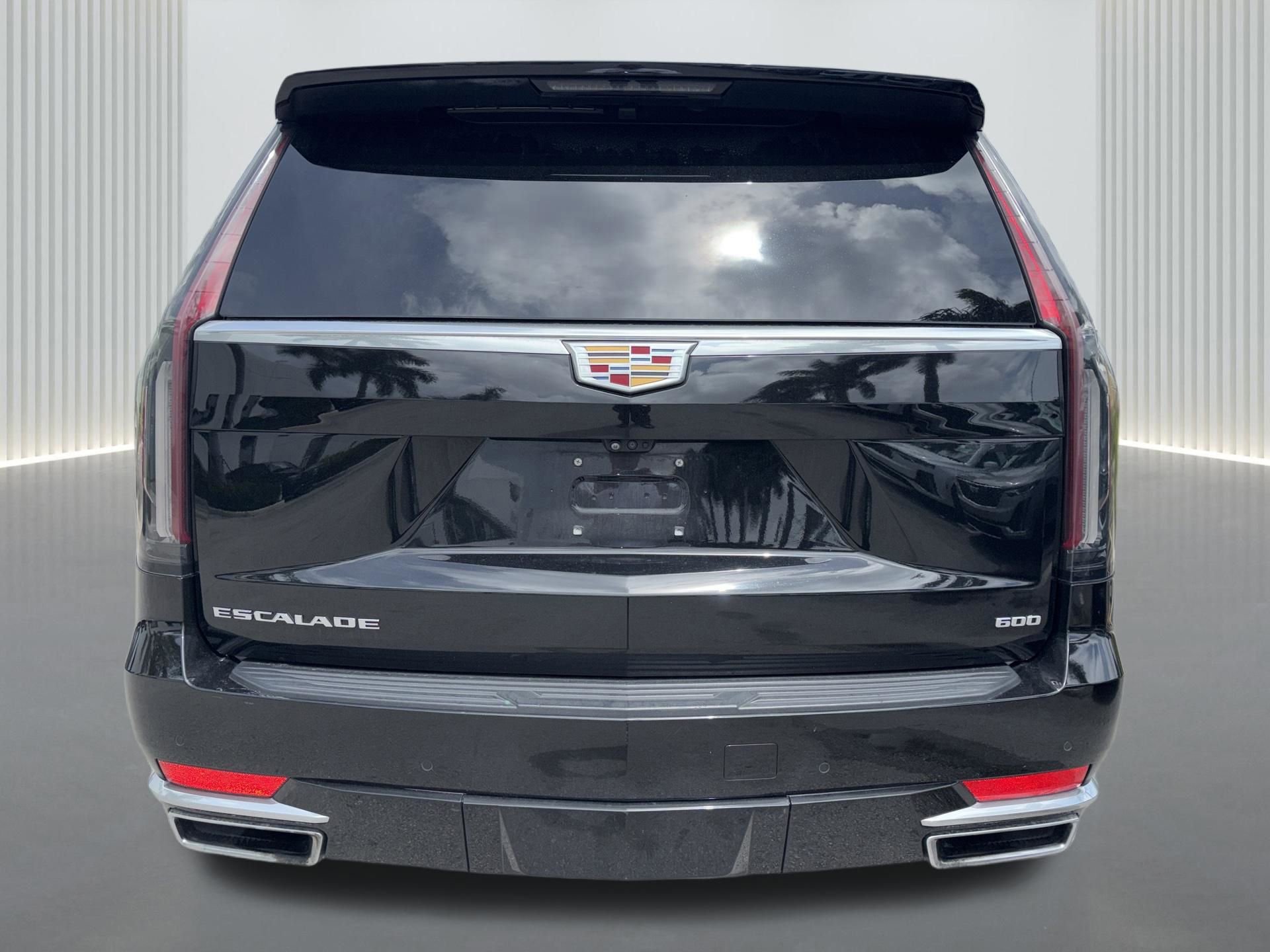 Used 2021 Cadillac Escalade ESV Premium Luxury image 8