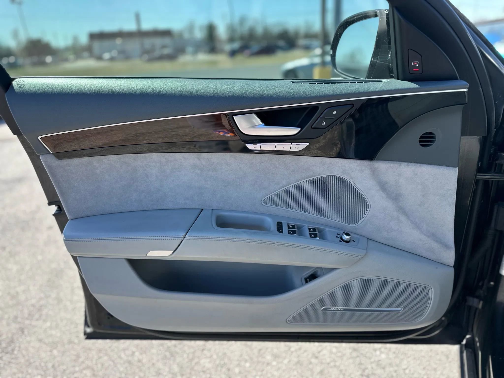 Used 2014 Audi A8 L 4.0T image 20