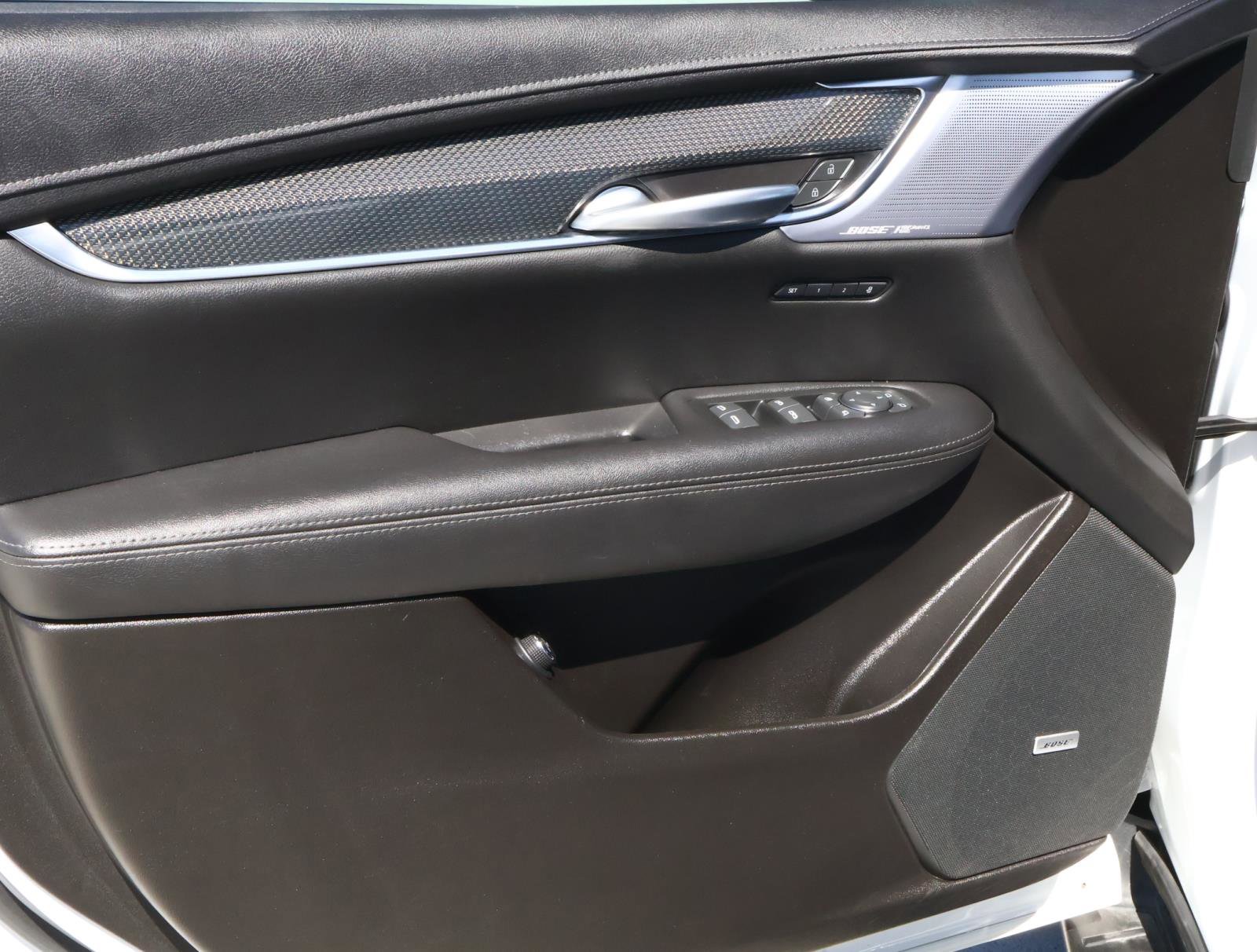 Used 2023 Cadillac XT5 Sportv w/ Technology Package image 21