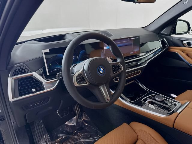 Used 2026 BMW X5 xDrive50e w/ M Sport Package AWD/4WD image 9