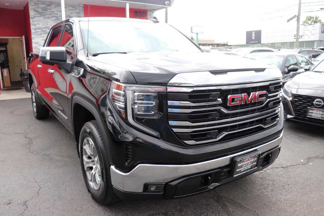Used 2024 GMC Sierra 1500 SLT AWD/4WD image 7