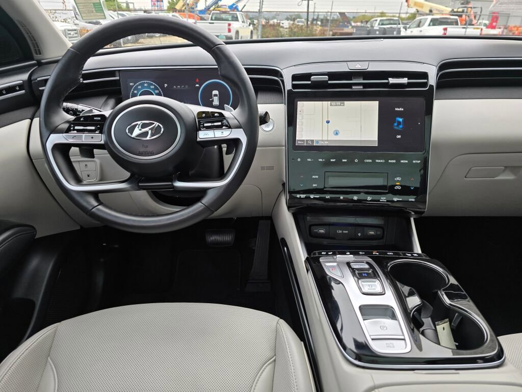 Used 2024 Hyundai Tucson Limited image 15