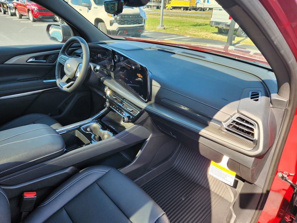 New 2026 Chevrolet Traverse LT w/ Sun and Wheel Package image 7