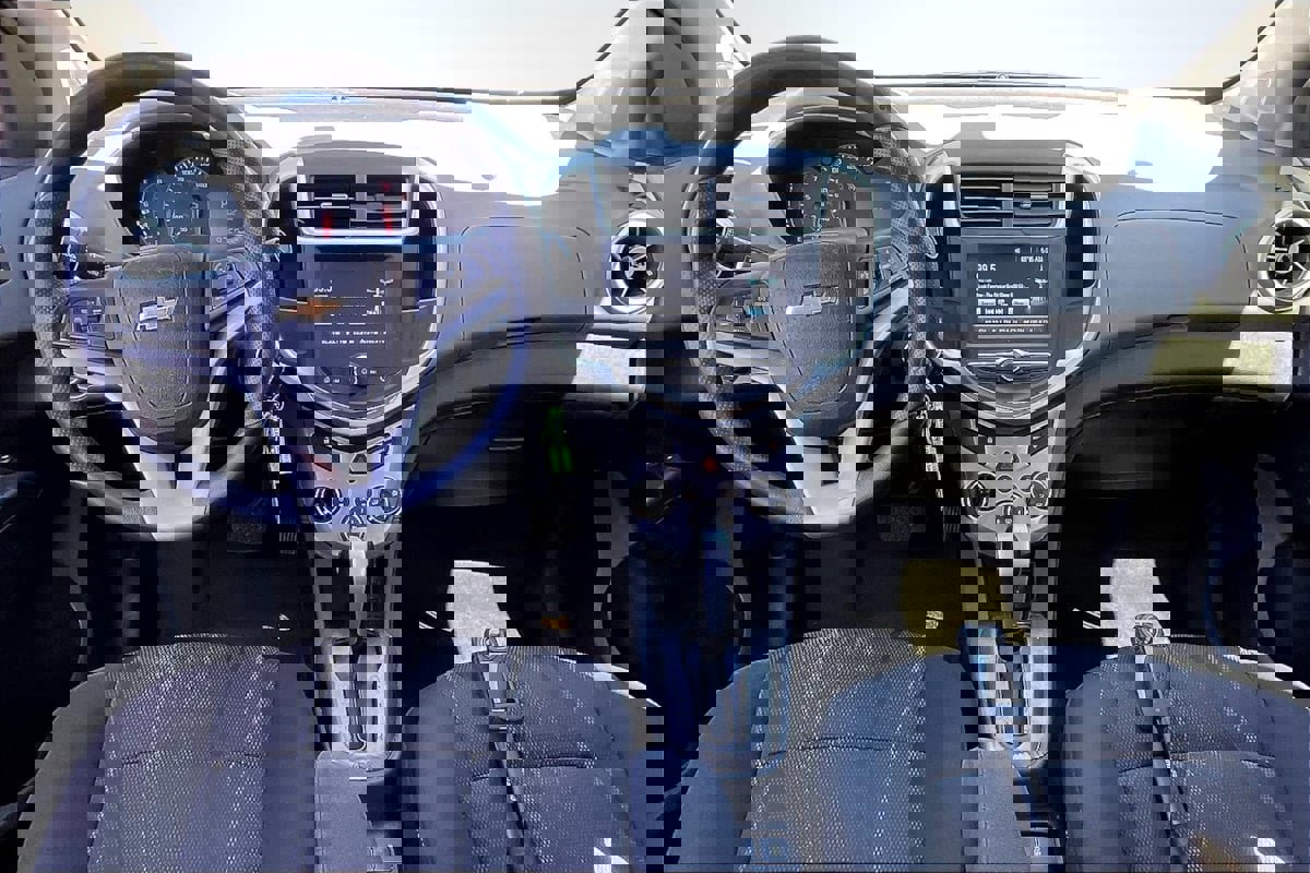 Used 2017 Chevrolet Sonic LT image 16