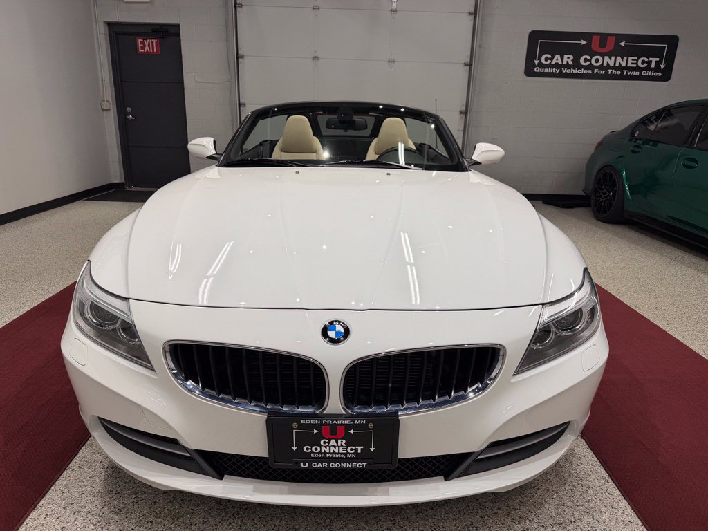 Used 2016 BMW Z4 sDrive28i RWD image 9