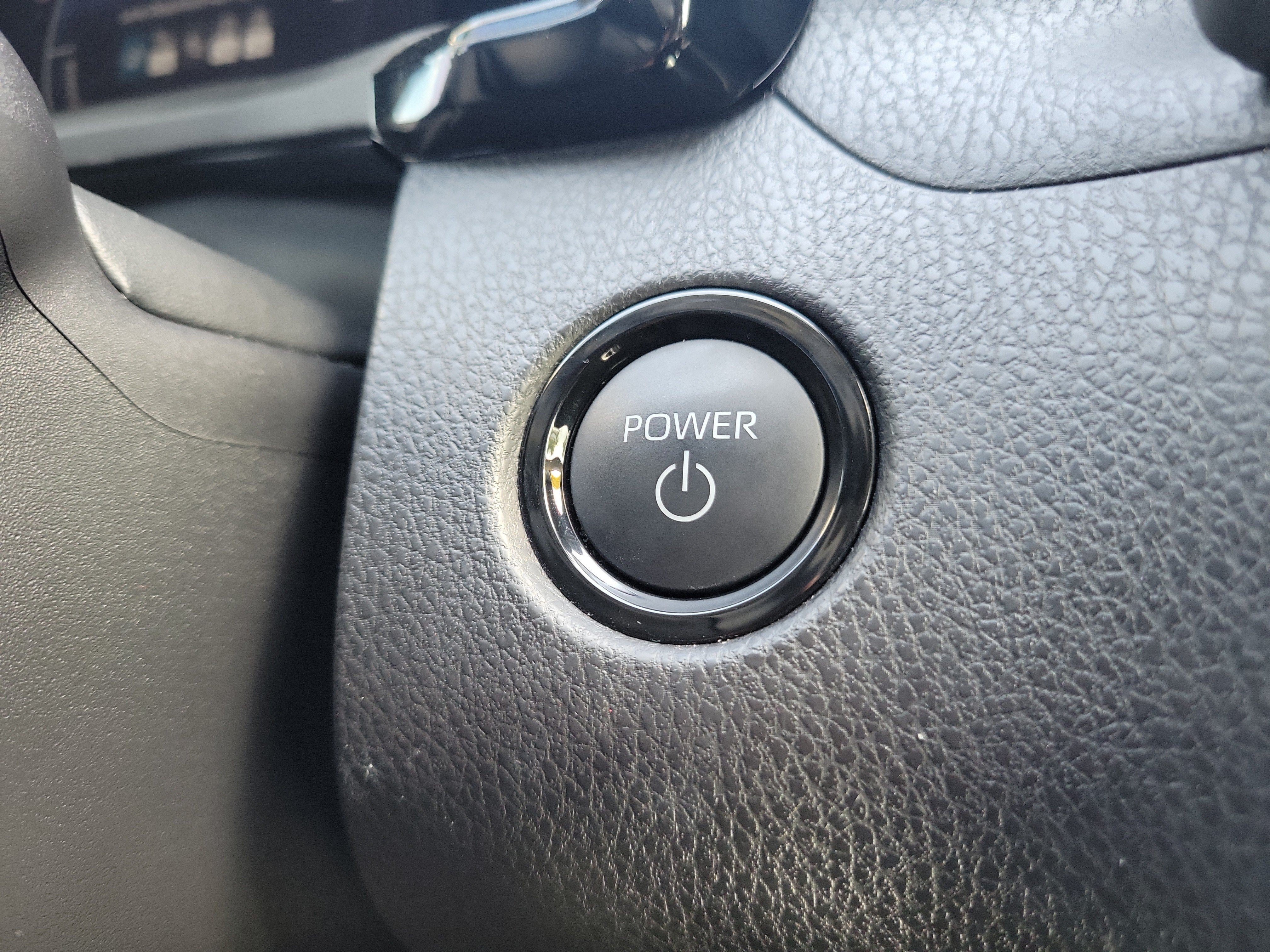Used 2025 Toyota Camry LE FWD image 29