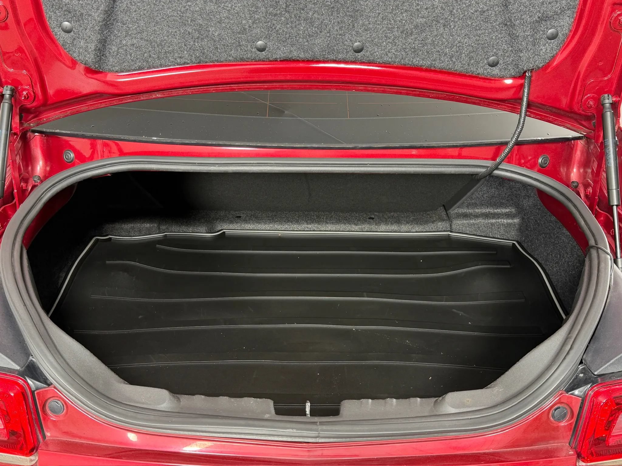Used 2014 Chevrolet Camaro SS w/ RS Package RWD image 17