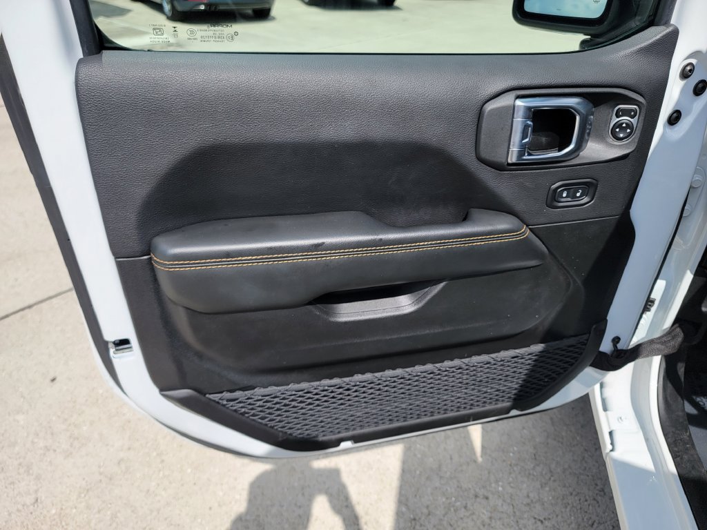 Used 2026 Jeep Wrangler Unlimited Sahara AWD/4WD image 10
