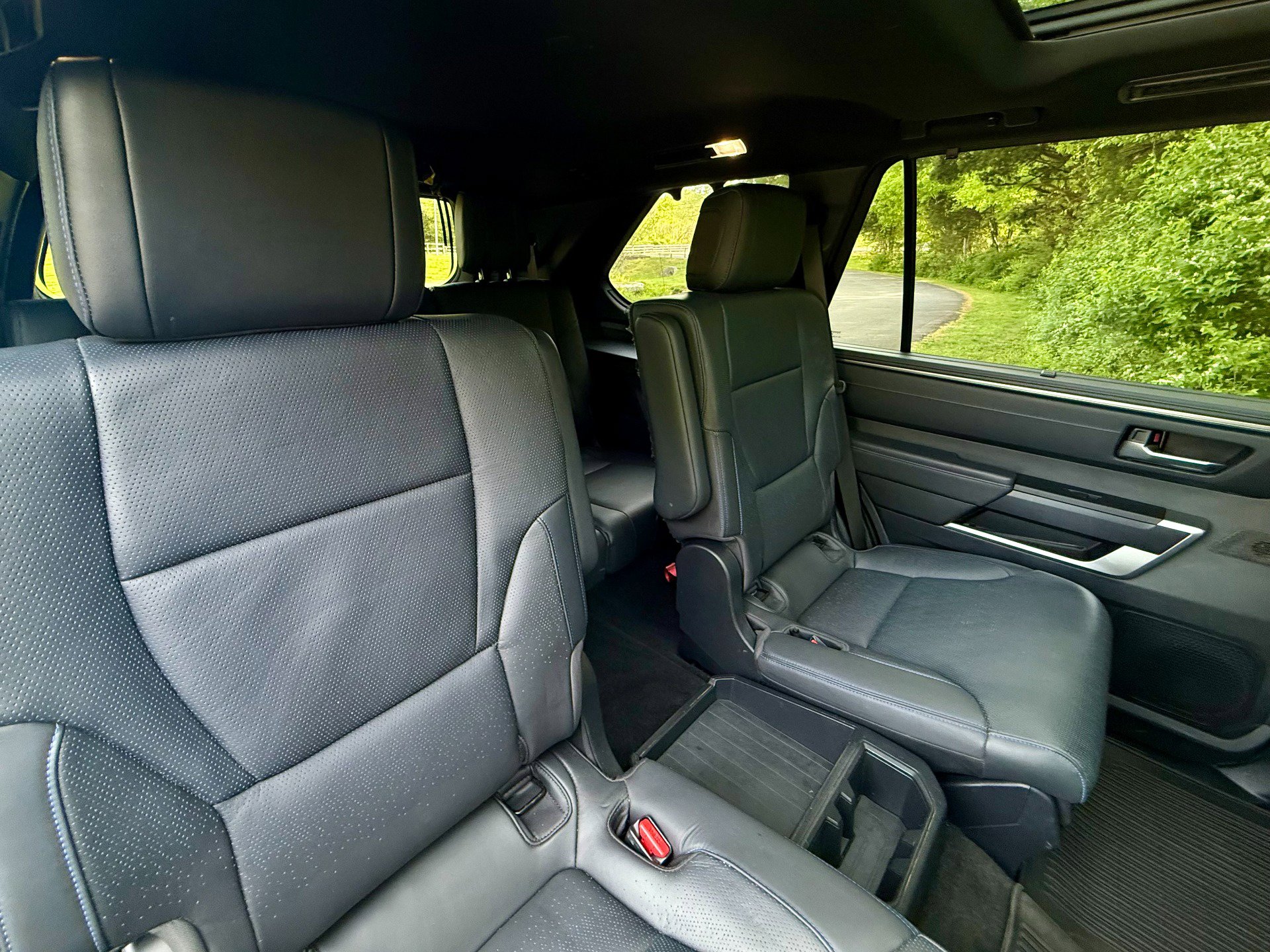 Used 2023 Toyota Sequoia Platinum image 45