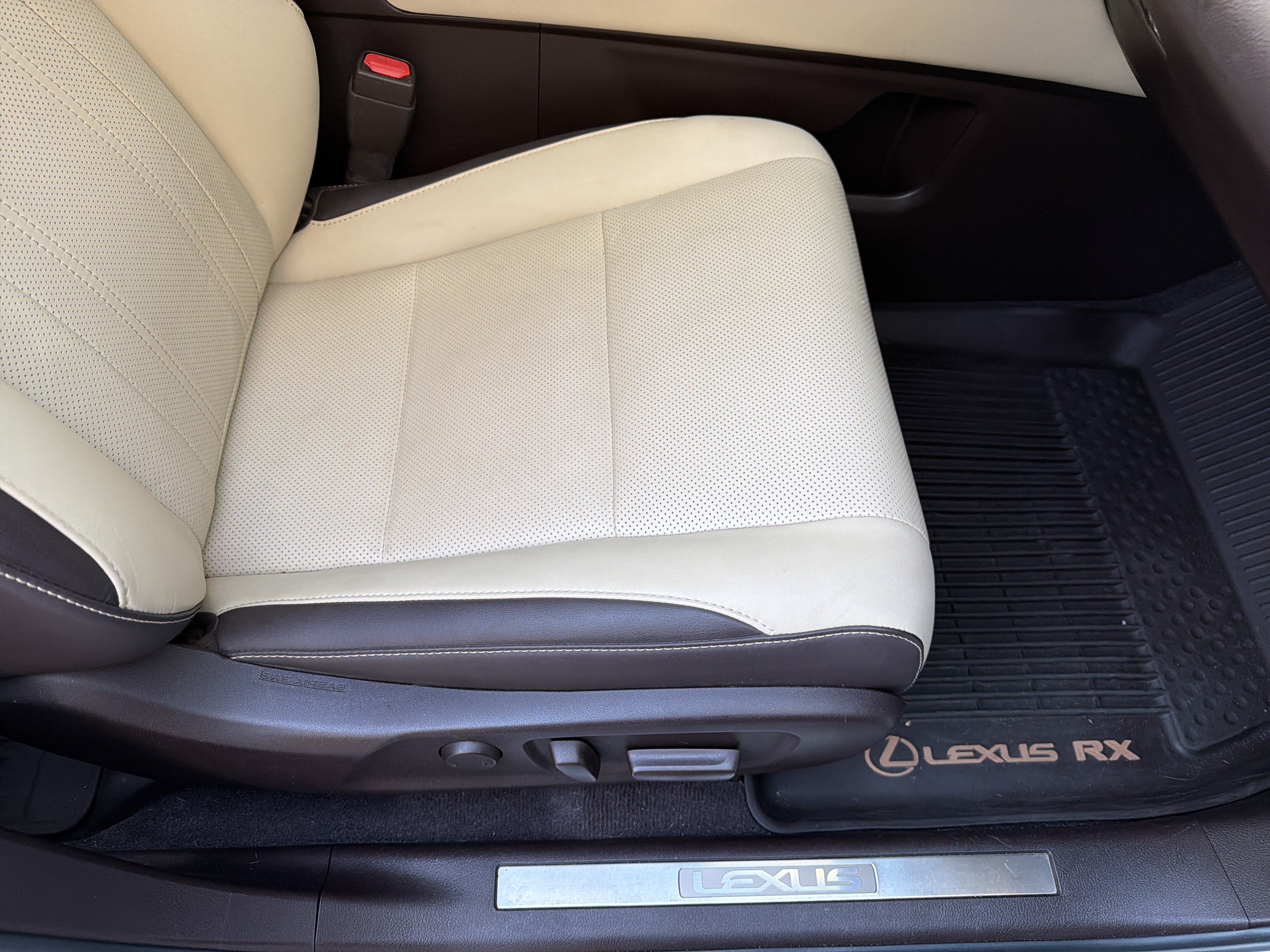 Used 2019 Lexus RX 350L AWD image 44