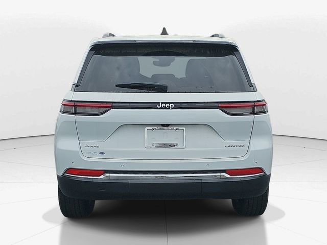 Used 2024 Jeep Grand Cherokee Limited image 5