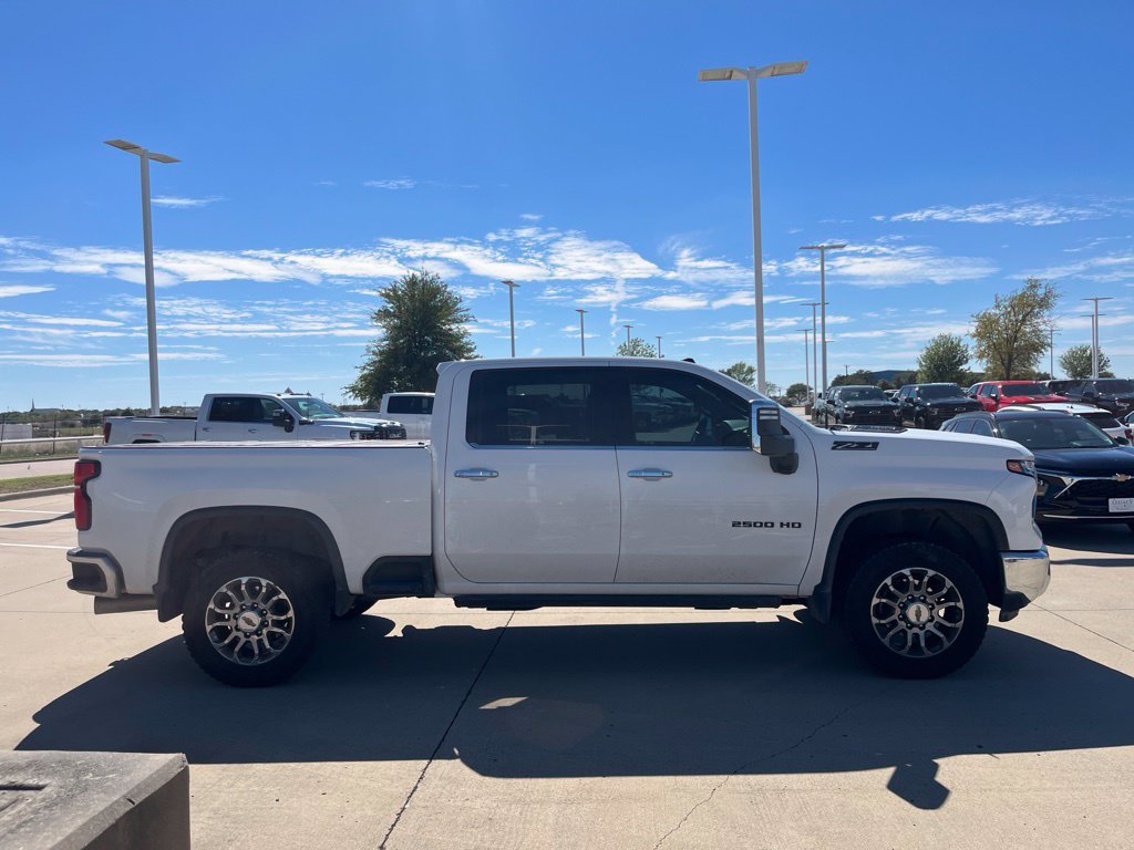 Used 2024 Chevrolet Silverado 2500 LTZ w/ LTZ Plus Package AWD/4WD image 6