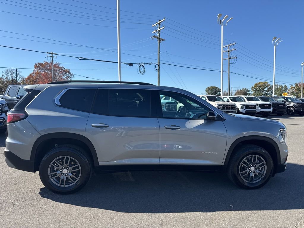Used 2025 GMC Acadia Elevation image 6