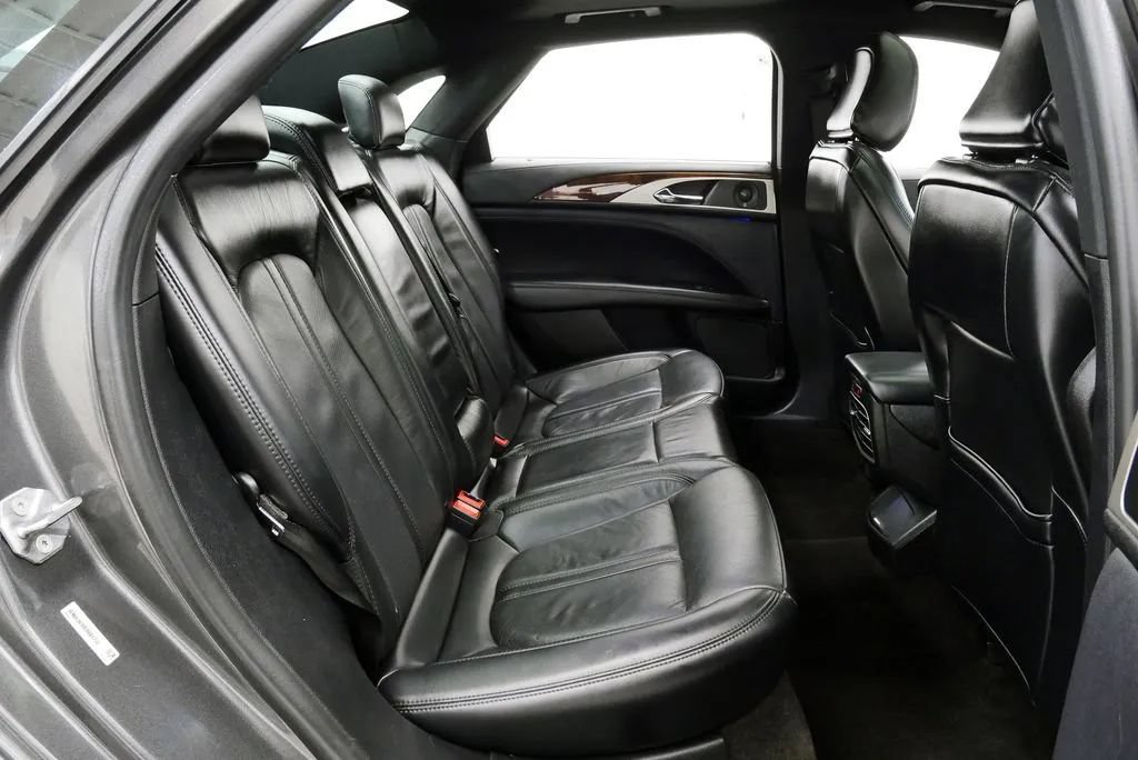 Used 2020 Lincoln MKZ Reserve w/ Elements Package FWD image 19