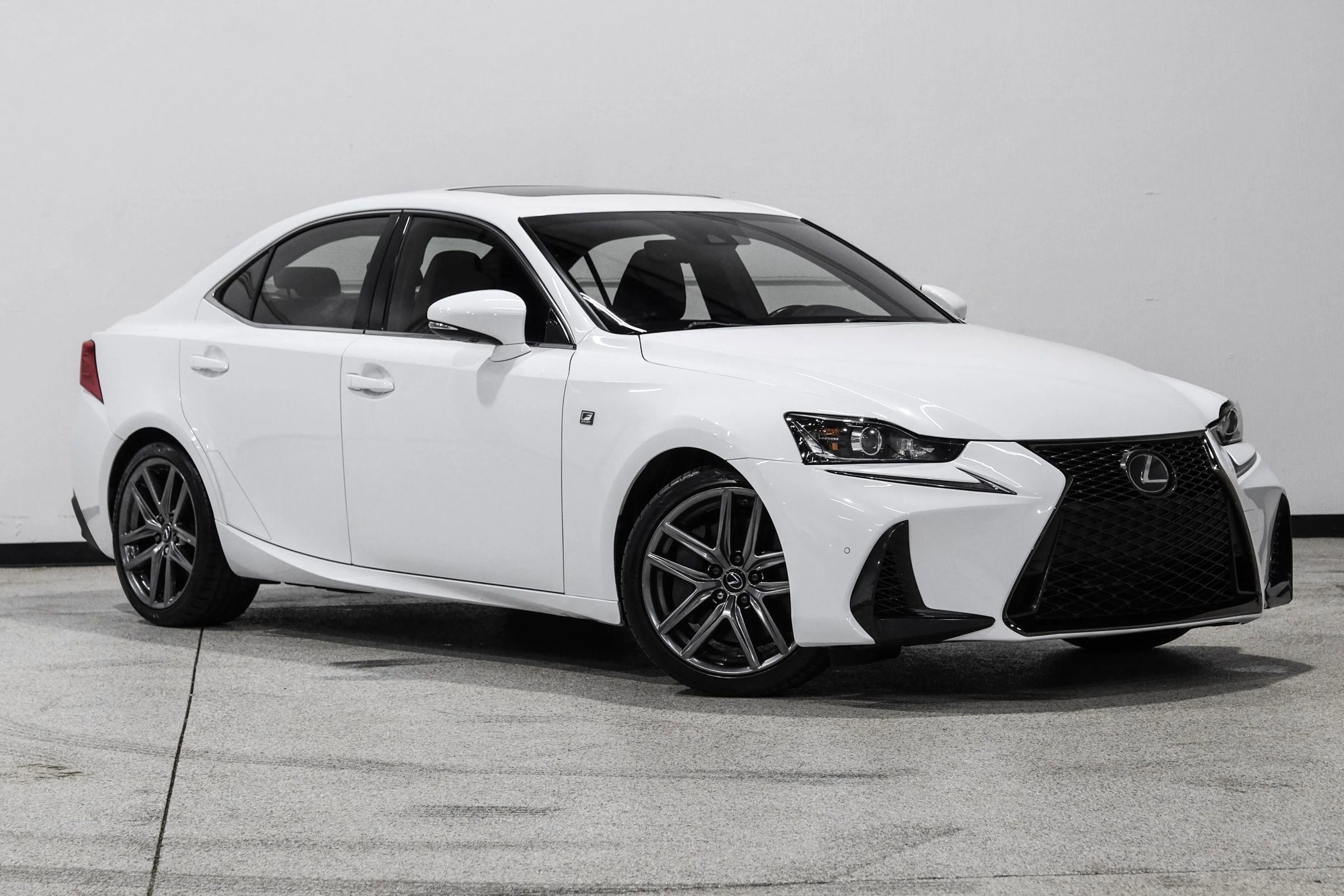 Used 2019 Lexus IS 300 RWD image 4