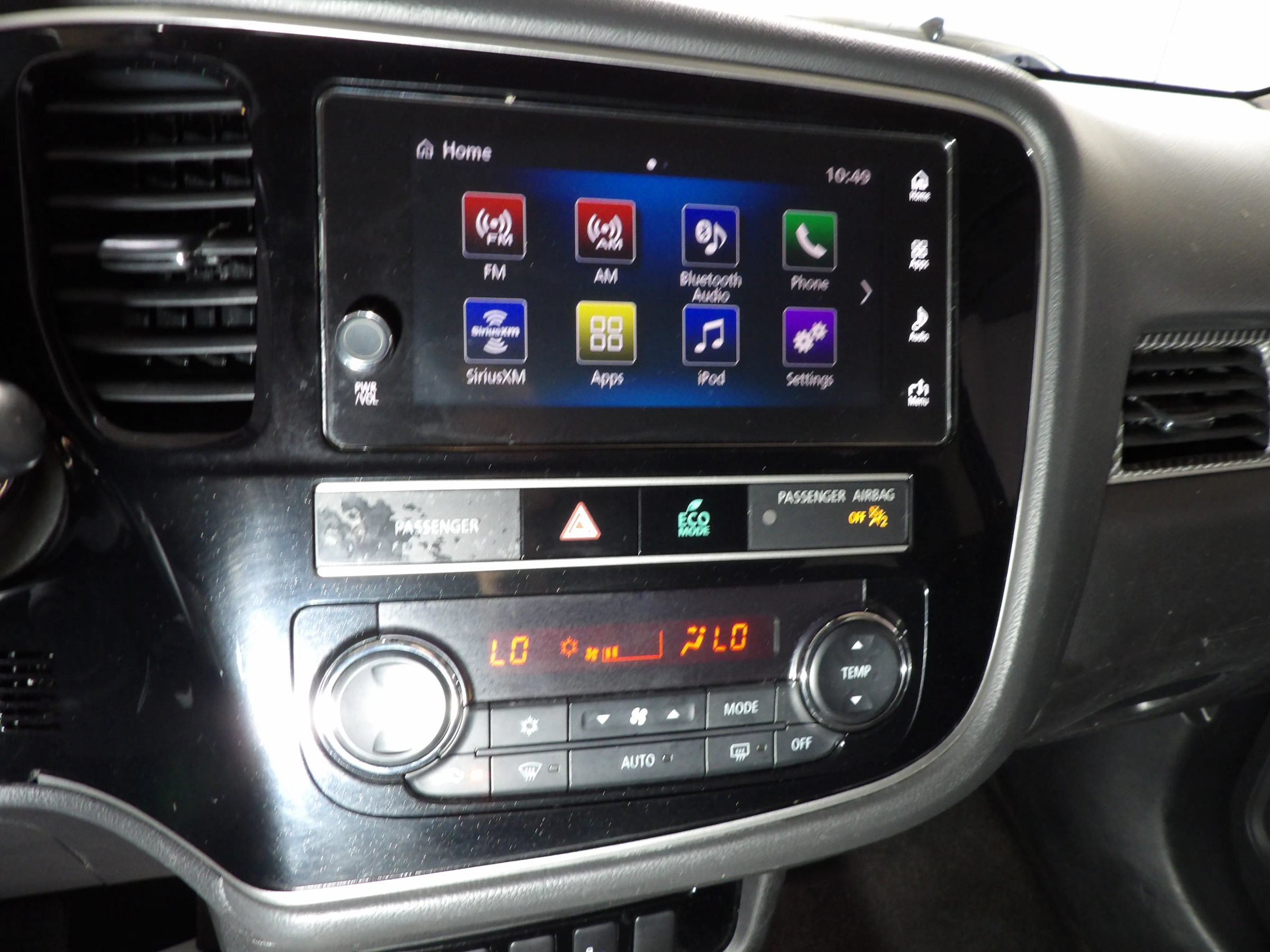 Used 2019 Mitsubishi Outlander SEL AWD/4WD image 15