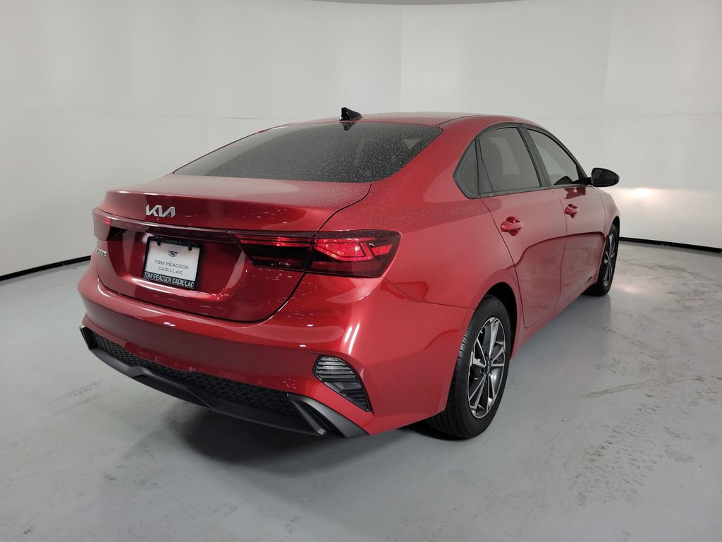 Used 2024 Kia Forte LXS FWD image 4