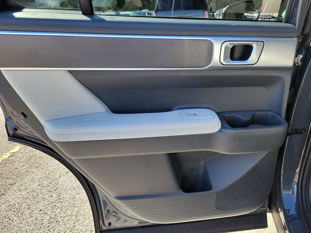 Certified 2025 Hyundai Santa Fe SEL image 9