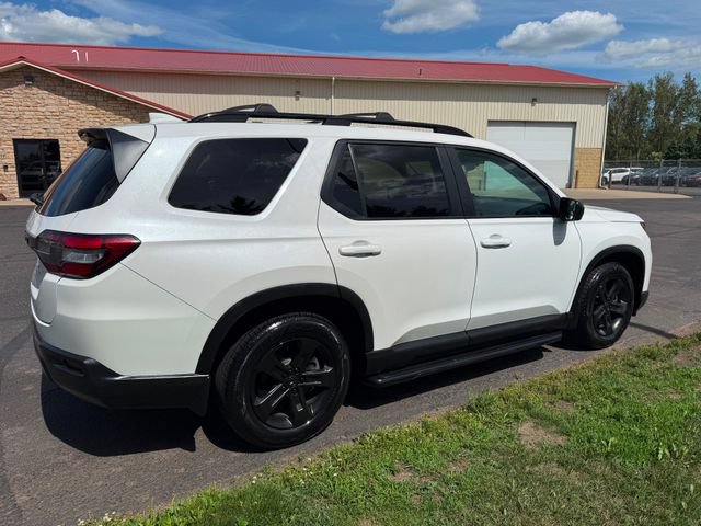 Used 2023 Honda Pilot LX image 4